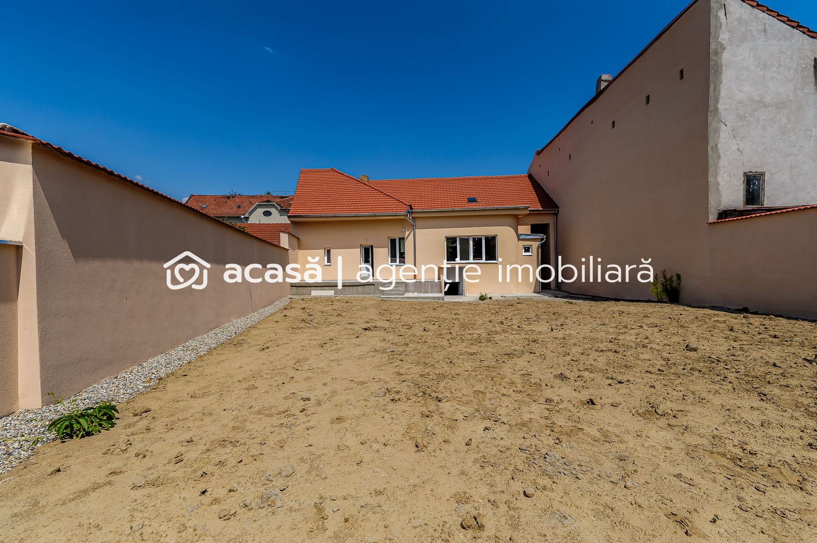 Vilă cu caracter, renovată complet, str. George Coșbuc - Poză 13