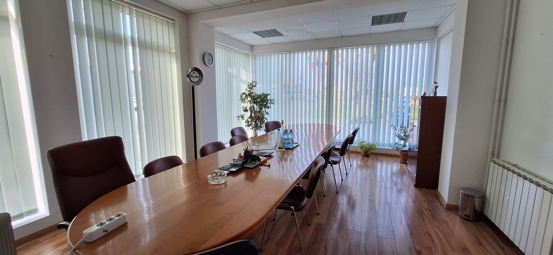 SPATIU SAD -birouri/alte destinatii si HALE - Poză 1