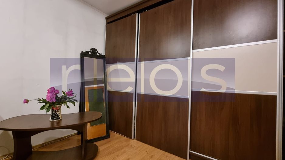 VANZARE -GARSONIERA -TIMPURI NOI -TINERETULUI - Poză 2