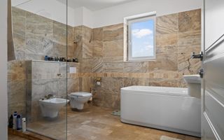 Oportunitate Rară: Vilă pe Lac | 1.898 mp Teren | Piscină - Poză 12