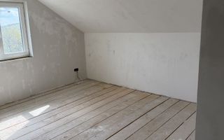 Casă P+M, 145 mp, teren 1640 mp, în zonă liniștită, Grajduri (Cărbunari) - Poză 8