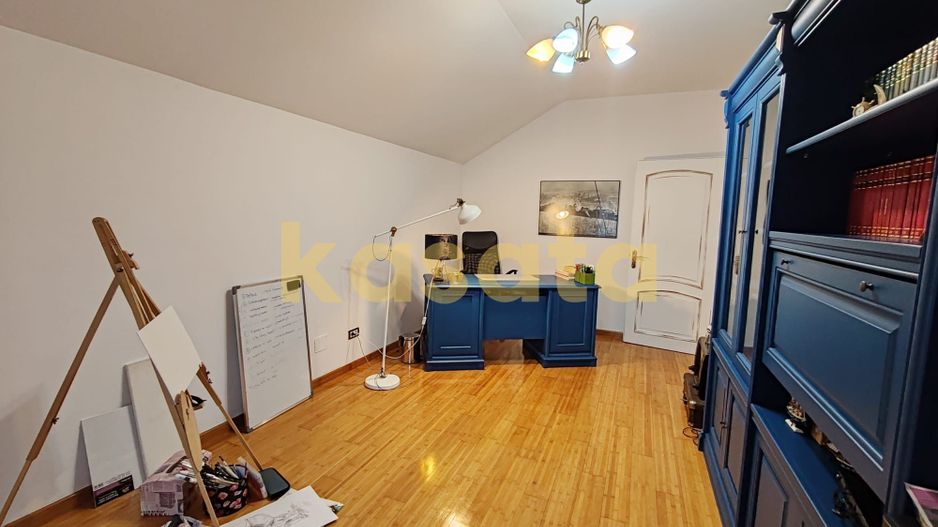 Vila care redefinește echilibrul între rafinament, spațiu și liniște - Poză 37