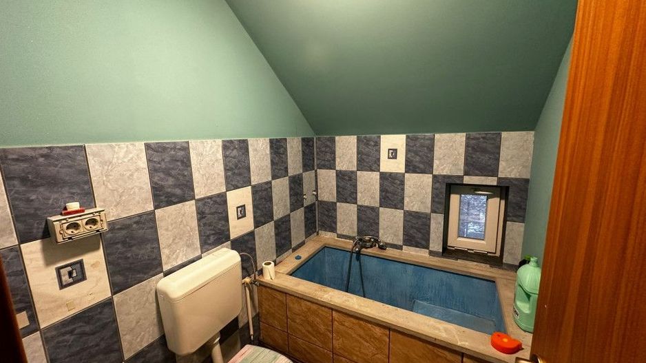 Casa cu teren de 1500 mp, in pitorescul sat Alunis - potrivita pentru duplex - Poză 7