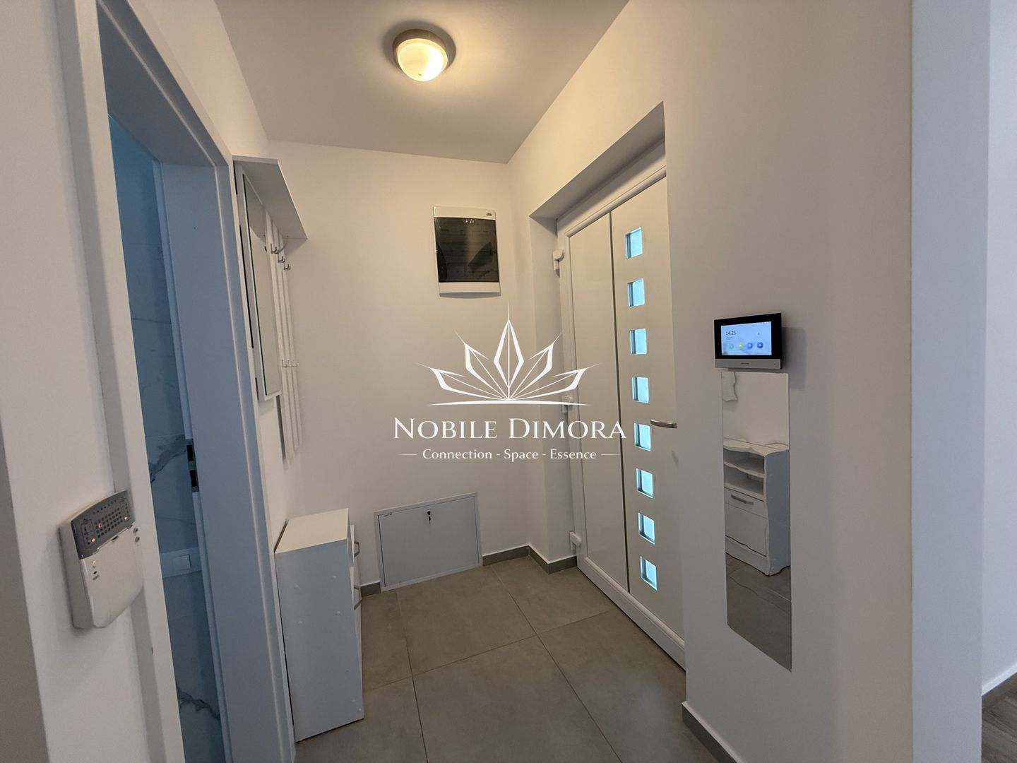 Casa moderna cu 4 camere, 2 bai, terasa si gradina de 50mp - zona Crisan - Poză 5