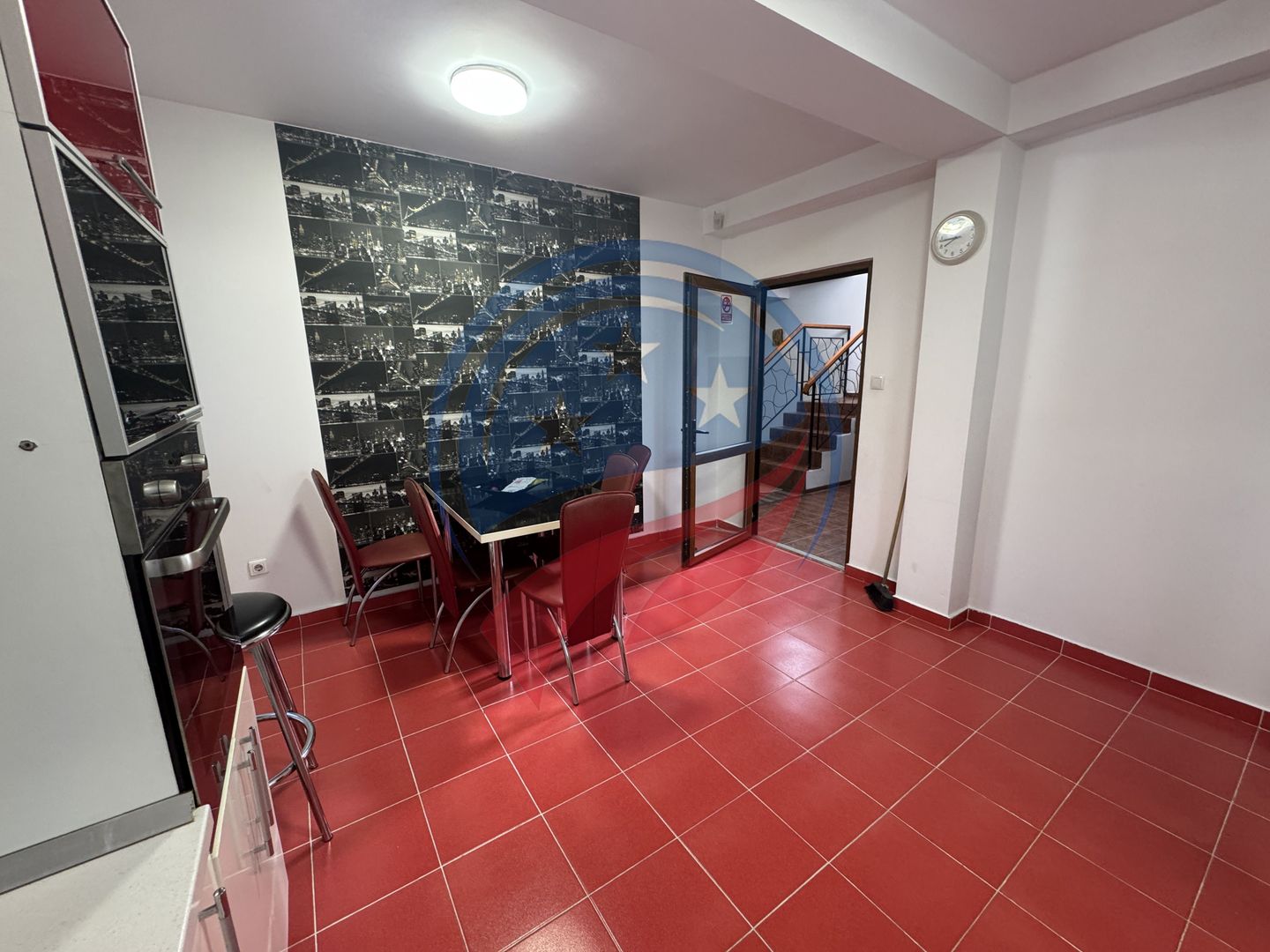 Casă spațioasă P+1, în spatele Stadionului Ion Oblemenco, Craiova - Poză 8