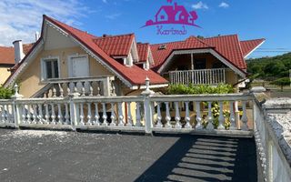 Casa zona Spitalul Judeten - Poză 17