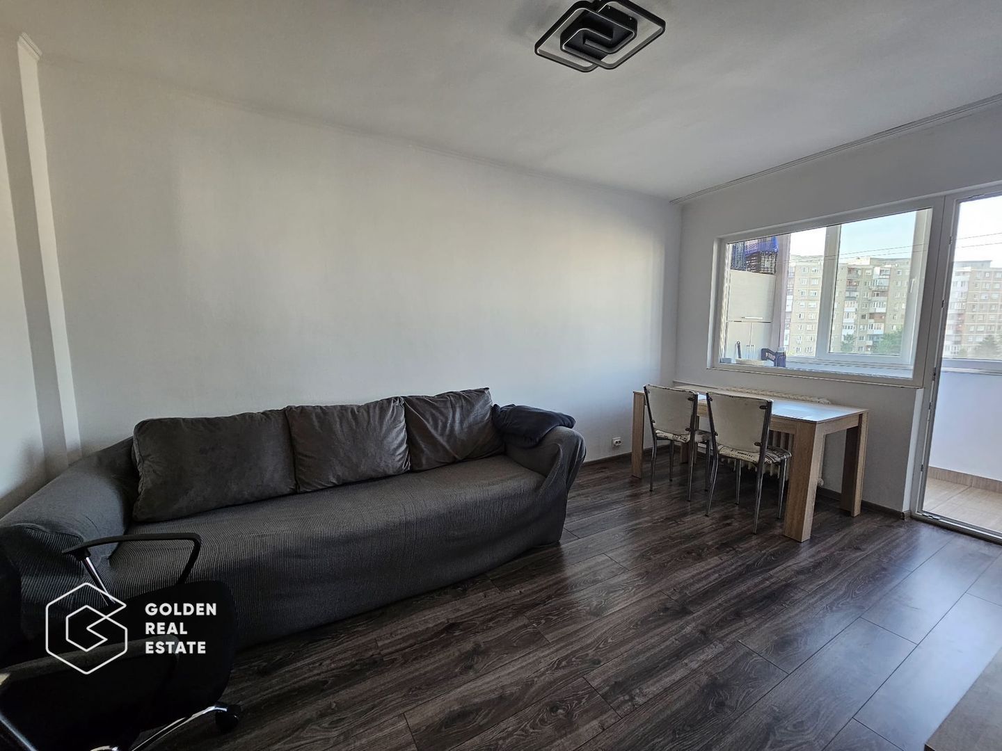 Apartament cu 3 camere, zona Vlaicu - Poză 4