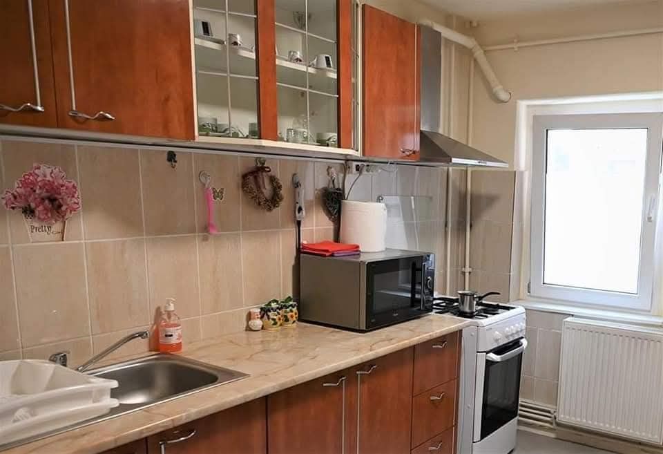 Apartament 3 camere Centrul Civic - Poză 2