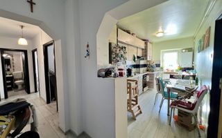 Apartament de 3 camere, 64mp, decomandat, zona strazii Aurel Vlaicu - Poză 9