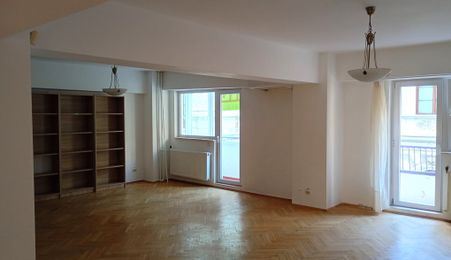 Universitate - de inchiriat apartament 4 camere - 120 mp