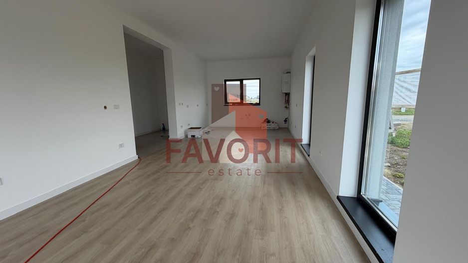 Triplex in Sacalaz | Finisaje premium | 4 camere | Asfalt | 2 balcoane - Poză 4