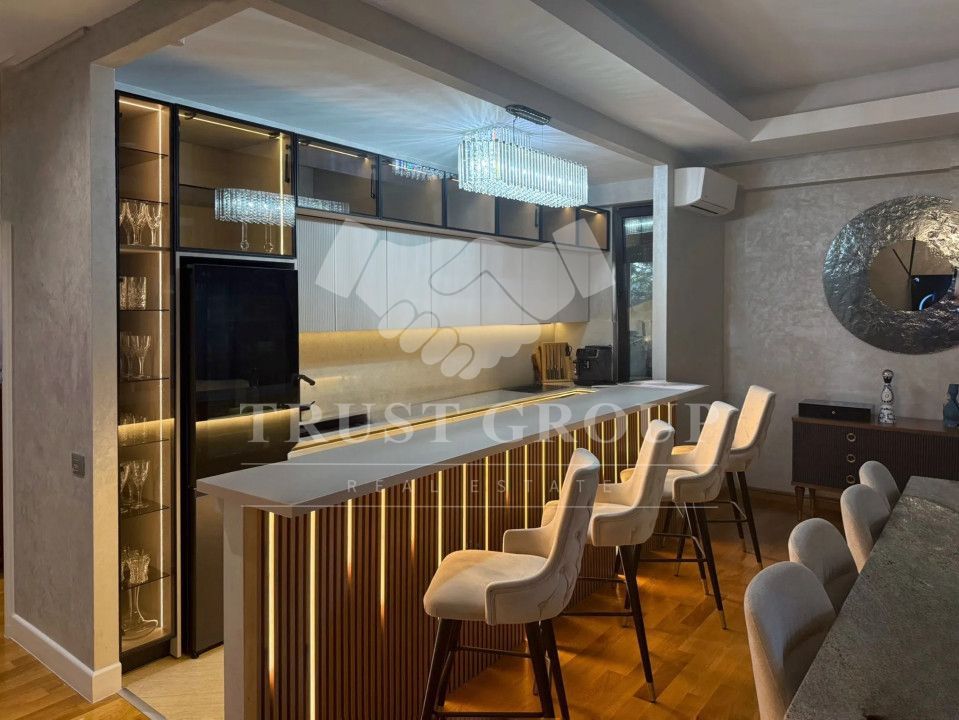 Apartament 5 camere Herastrau | Parter cu 100mp curte | 2 Locuri Parcare+Boxa - Poză 8