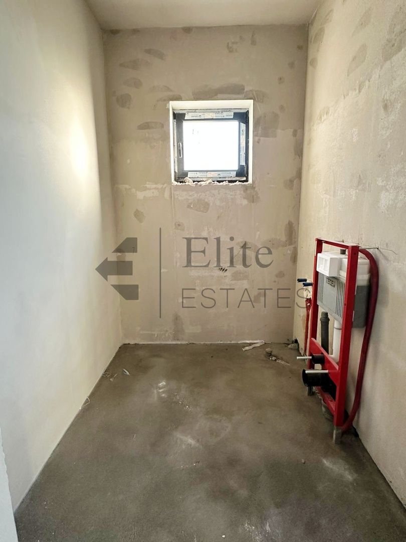 Casa pe deal de vanzare cu 5 camere - Poză 15