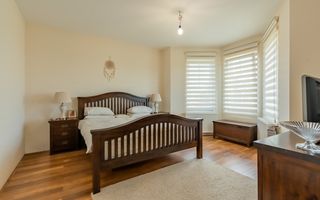 Casă invididuală de vânzare, 250mp utili, 2000mp teren, Campenești! - Poză 11