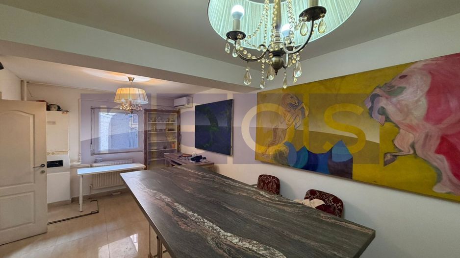 VILA 8 CAMERE | 150 MP | MANTULEASA | RENOVATA | UNIRII - Poză 2