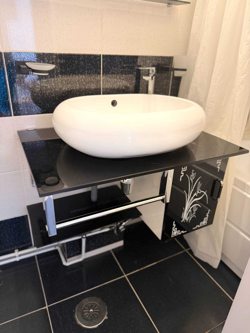 Studio modern 40 mp, renovat, boiler, 5 min metrou Piața Muncii, zona Decebal - Poză 4