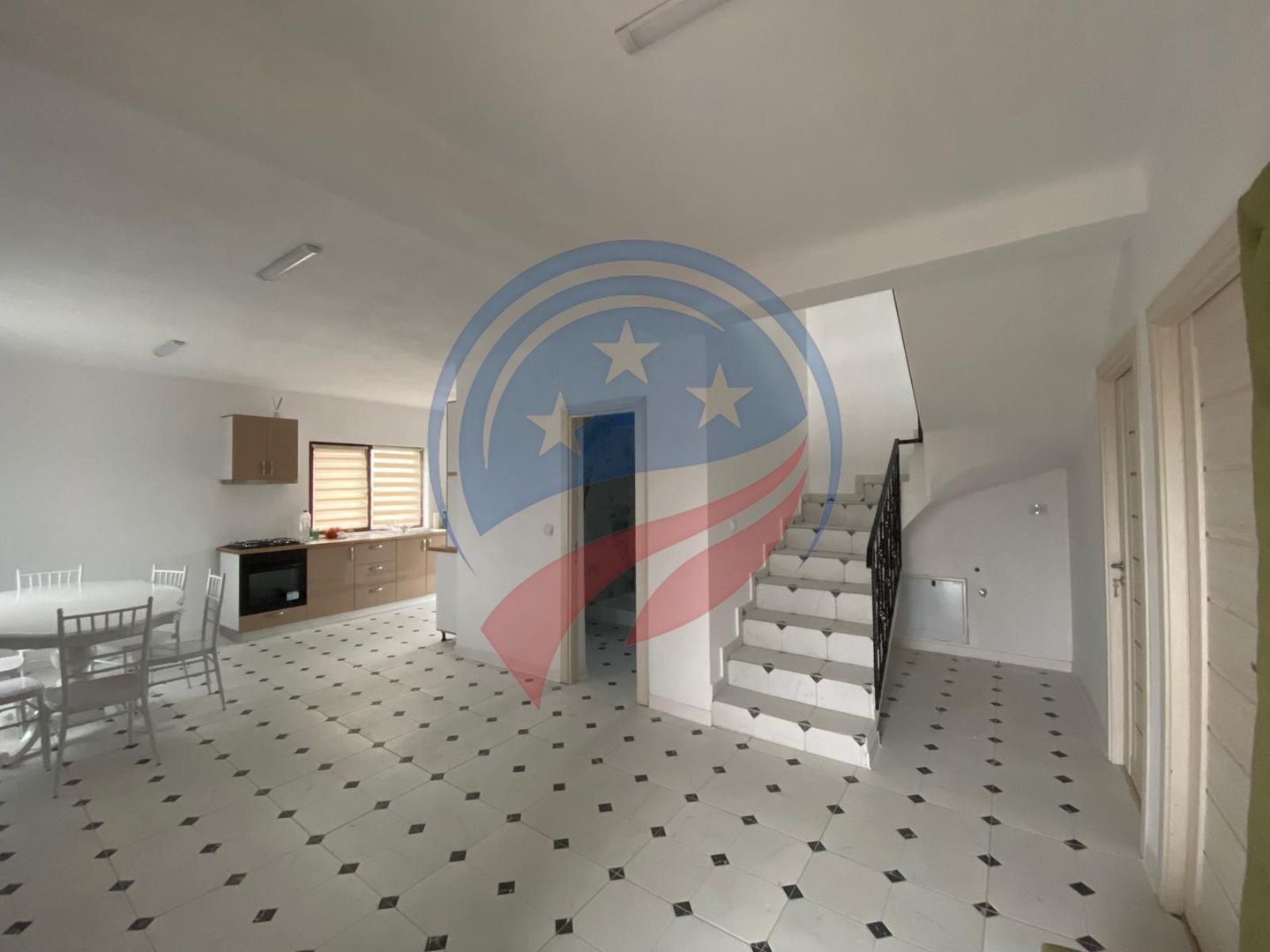 CASA FINALIZATA SI MOBILATA  120 MP ZONA AEROPORT - Poză 1