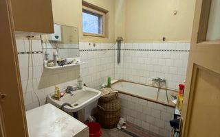 Proprietate rara pe o strada boema - Poză 11