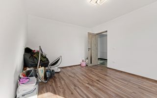 Casă nouă - 2800 mp teren - Poză 9