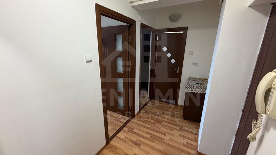 Garsoniera-Decomandata-40mp-Etaj 2-CT-Bloc Nou-Calea Severinului - Poză 4