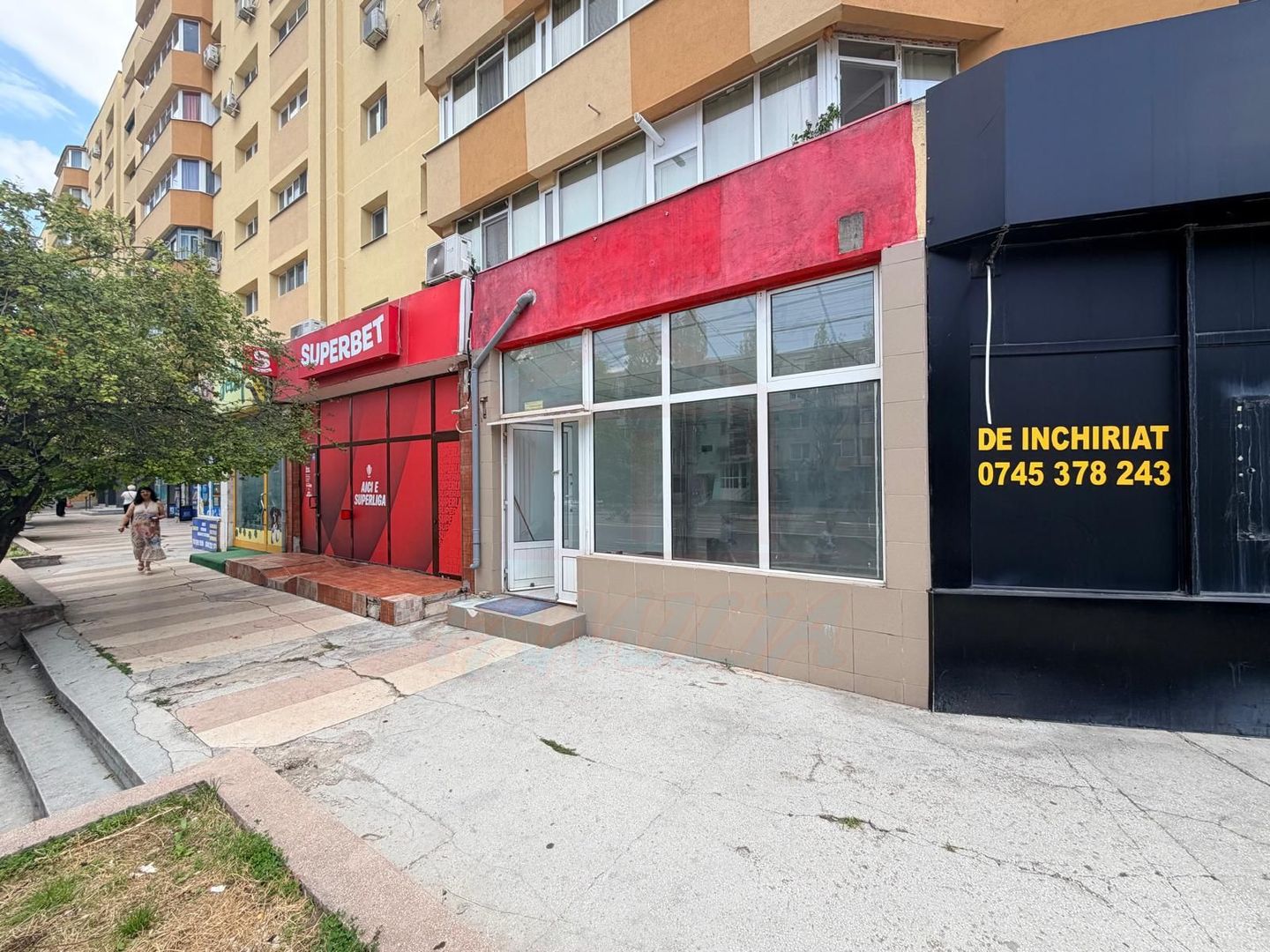 🏢 Spațiu comercial de vânzare – Oportunitate excelentă de investiție - Poză 1