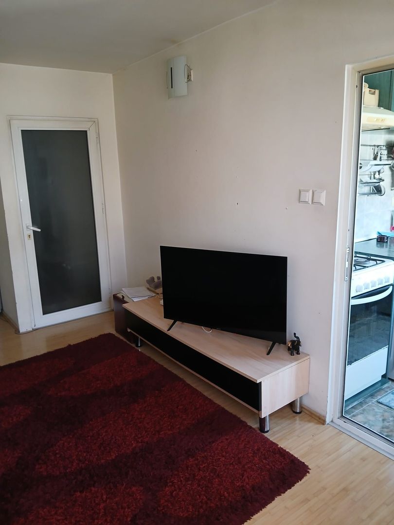 ofer spre vanzare garsoniera zona Crisan, etaj 3 - Poză 3