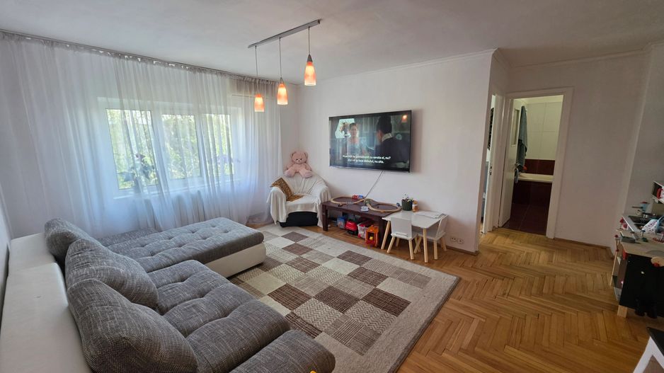 Vand apartament cu 4 camere aproape de centru - Poză 5