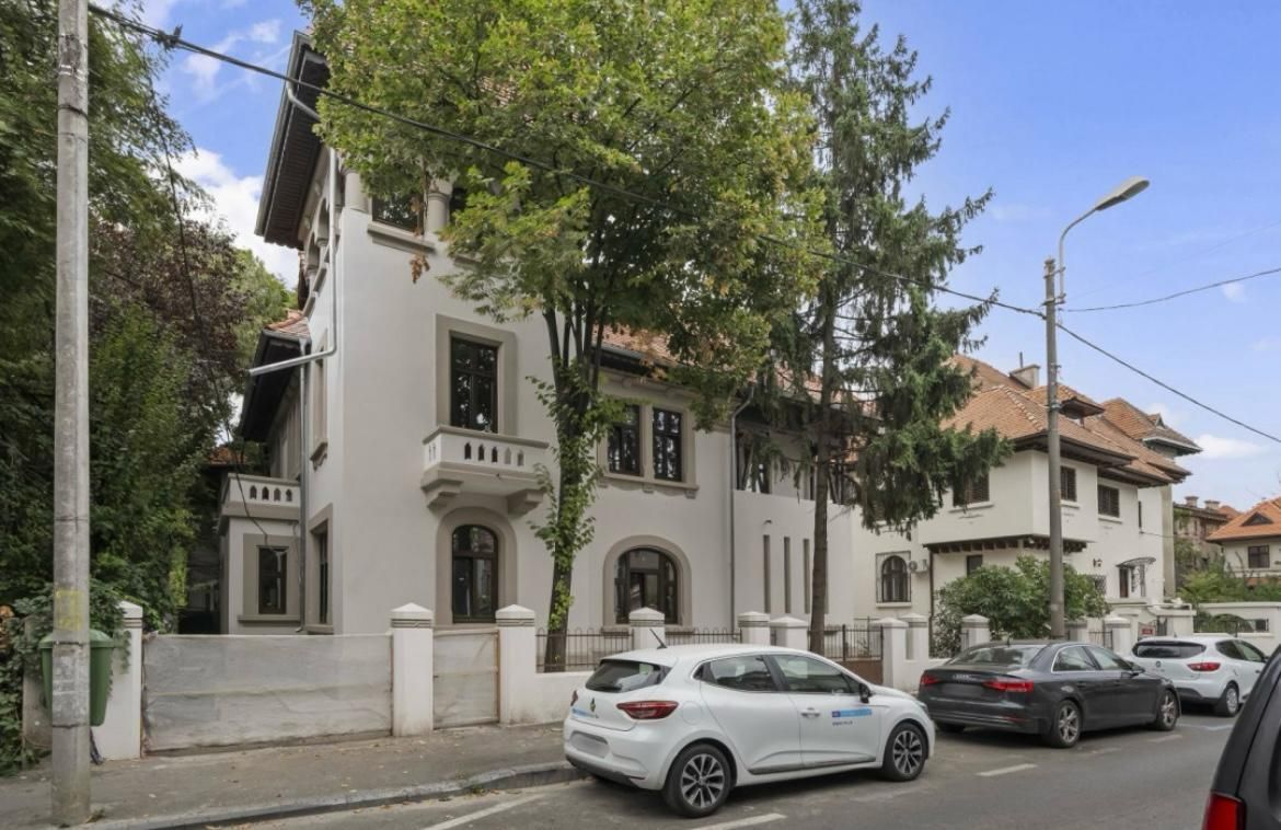 Vilă interbelică în stil neoromânesc restaurată integral - Aviatorilor - Poză 2