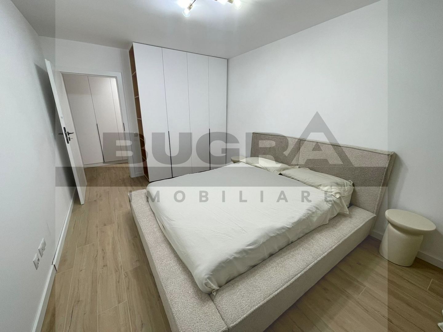 Apartament de 2 camere, modern, 60mp, parcare subterana, zona Vivo - Poză 6