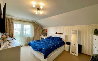 De vânzare casă cu suprafața de 250 mp plus 900 mp teren - Poză 4