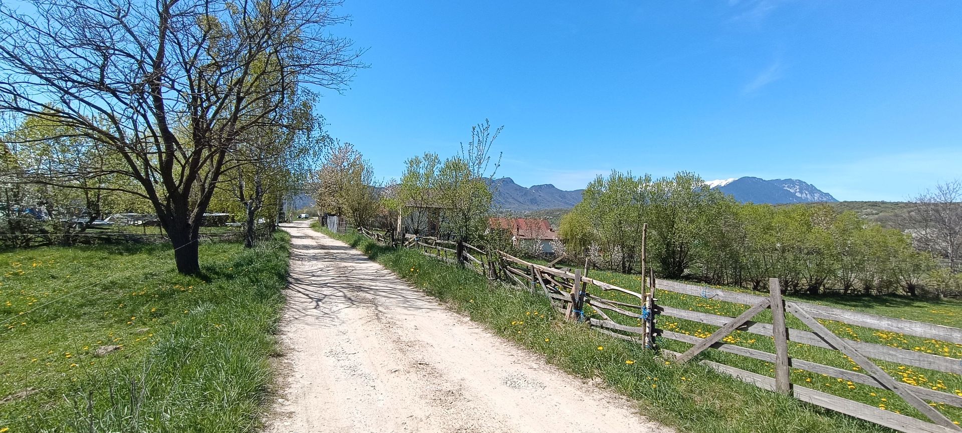 teren pretabil pensiune -casa,Zarnesti,4km de castelul Bran - Poză 6