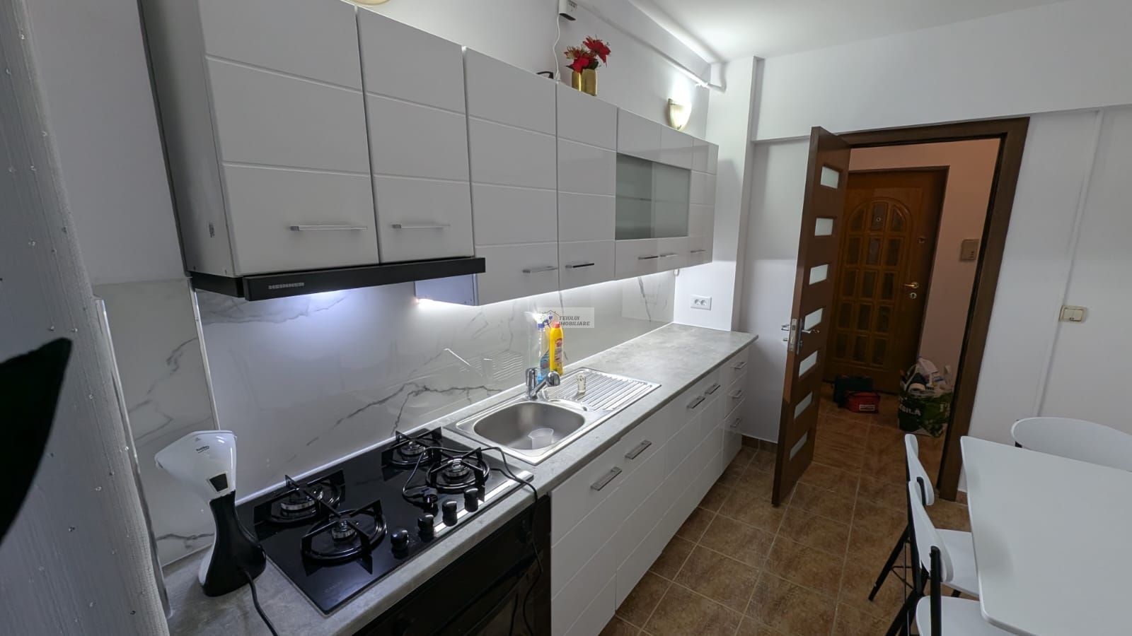Apartament 2 camere/etaj 2/Scoala 10/Focsani/71000 E - Poză 2