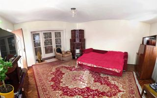 Casa cu personalitate in Calomfirescu – spatiu, liniste si teren gener - Poză 11