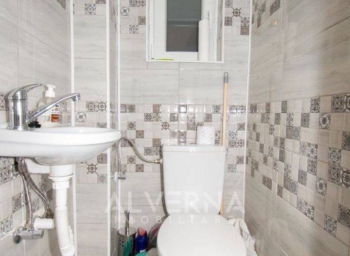 Apartament 2 camere cu 2 bai, pe 2 niveluri in vila renovata - Central - Poză 12