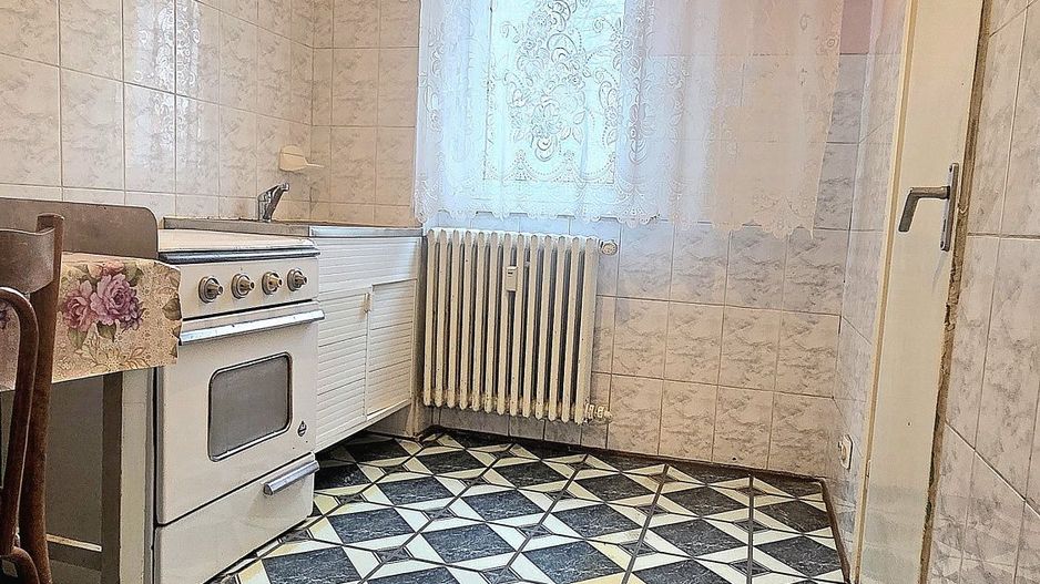 Apartament 2 camere Saturn cu loc de parcare - Poză 3