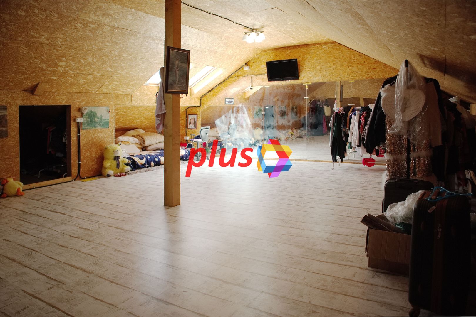 Casa deosebita cu 4 camere,  228 mp, Brașov - Cartierul Stupini - Poză 29