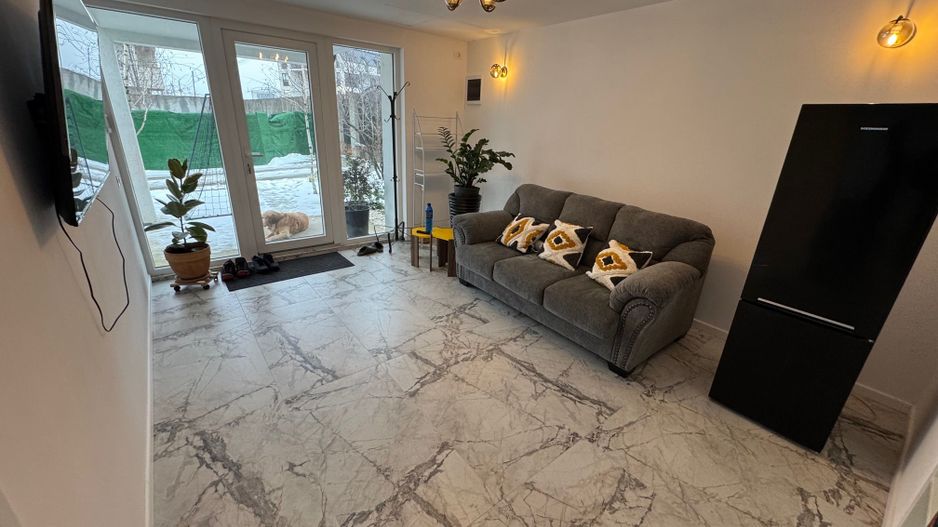 PRIMA CHIRIE, Casa pe parter, 3 camere, 70m2, 23 AUGUST - Poză 6