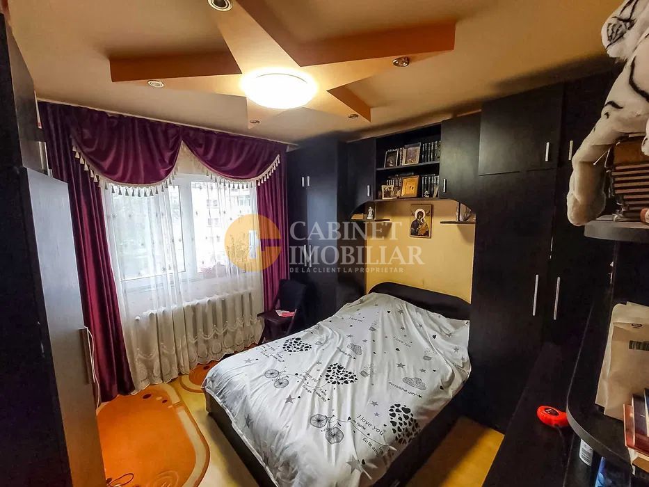 Apartament 2 Camere Decomandat Nicolina-Cug , 54Mp Bloc 1986 - Poză 1