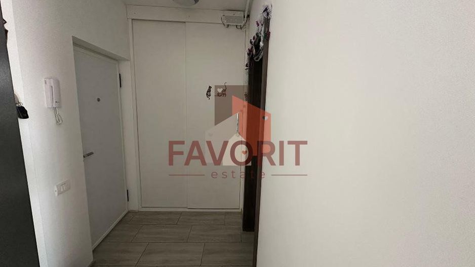 Etaj 2. Mobilat si utilat. Pozitie excelenta. - Poză 4