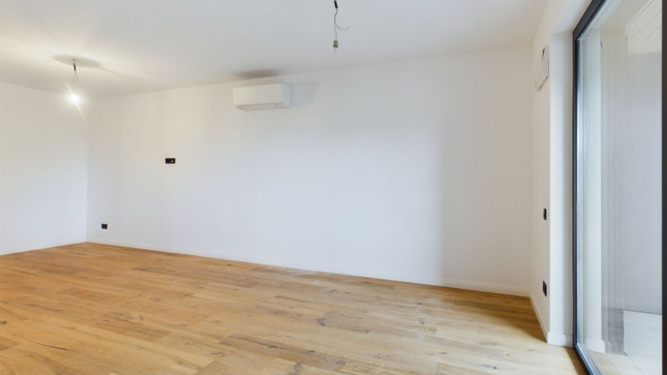 Apartament cu 3 camere zona Nord - Poză 3