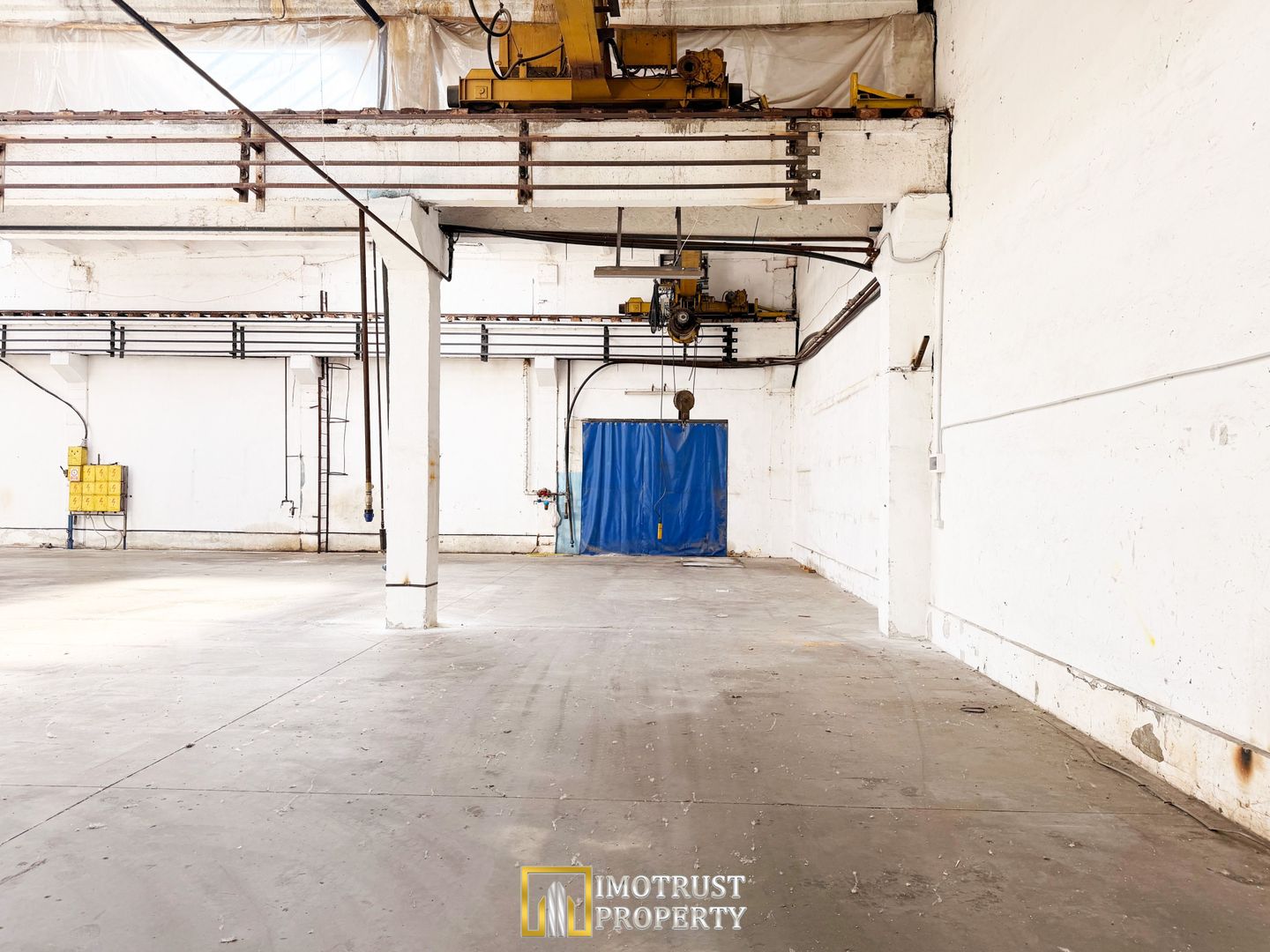 Hală industrială de închiriat în Arad – 1.200 mp, acces TIR - Poză 5