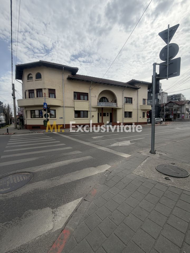 Spațiu birouri / locuință – 181 mp utili, etaj + mansardă în vilă, Centru Piteșt - Poză 2