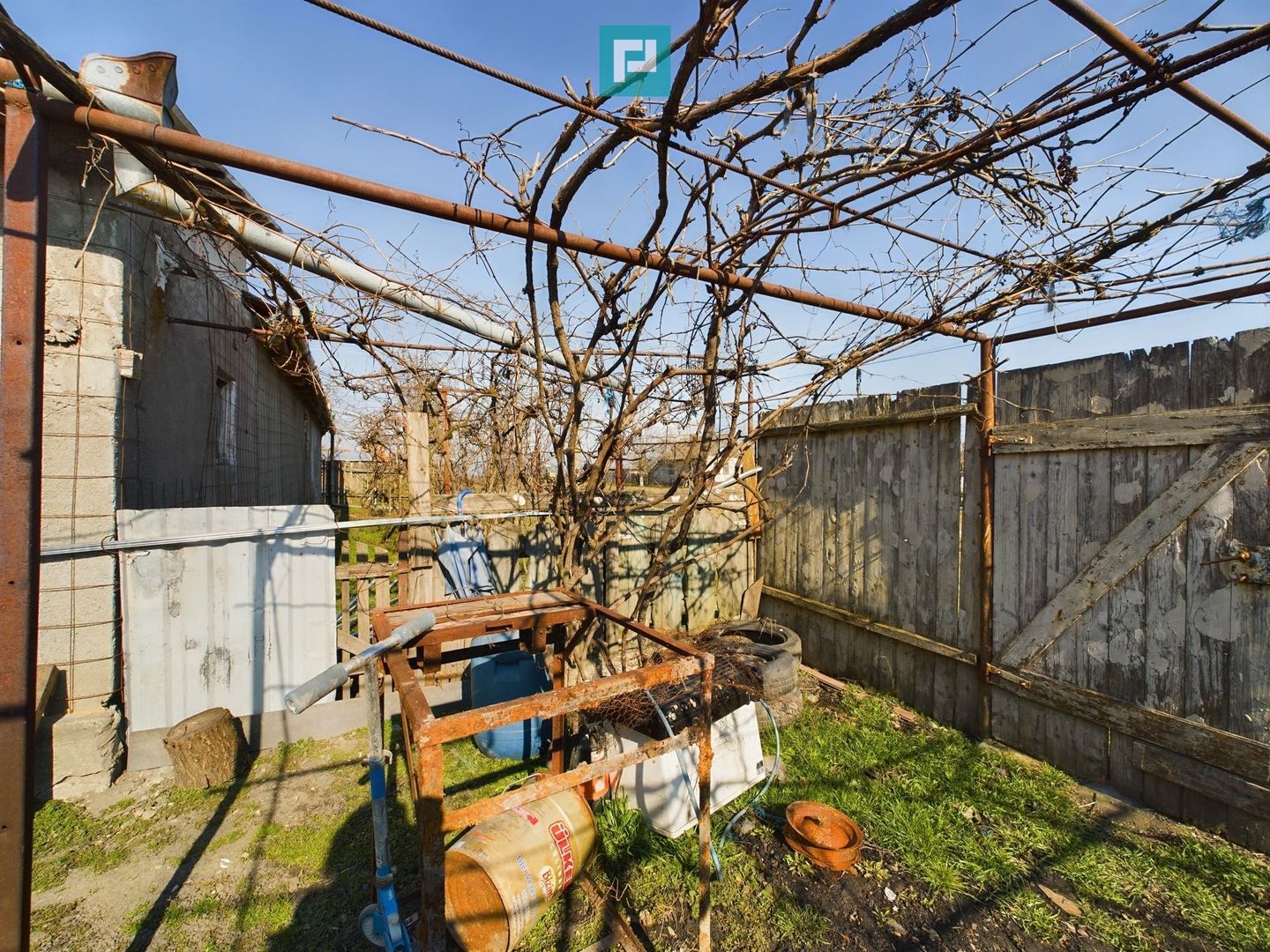 Casă cu Potențial Imens în Șipet, comuna Tormac - Poză 24