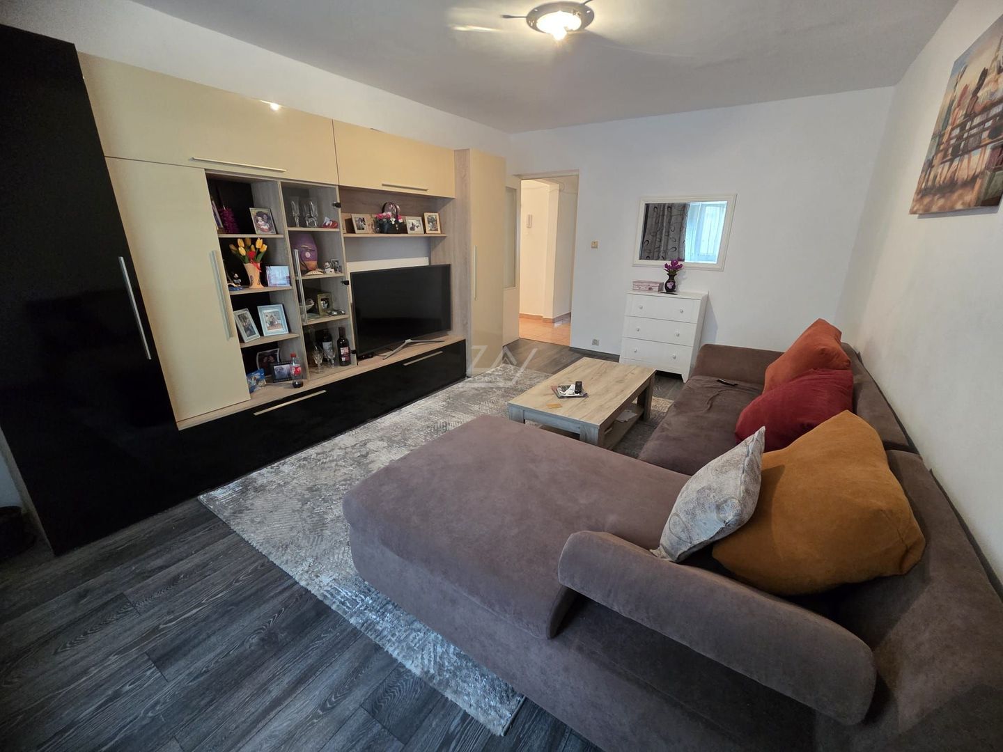 Direct proprietar. Etaj 1. Decomandat. - Poză 3