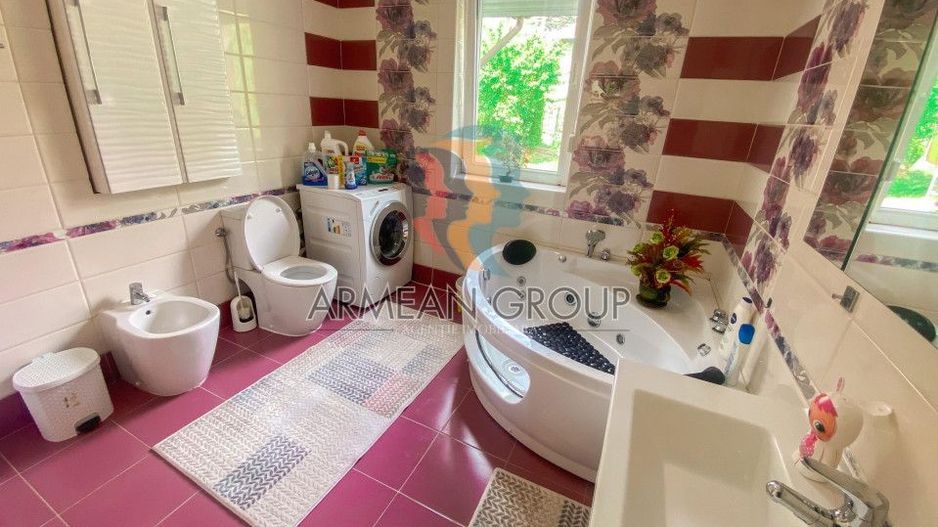 Casa mare de 5 camere - Poză 15