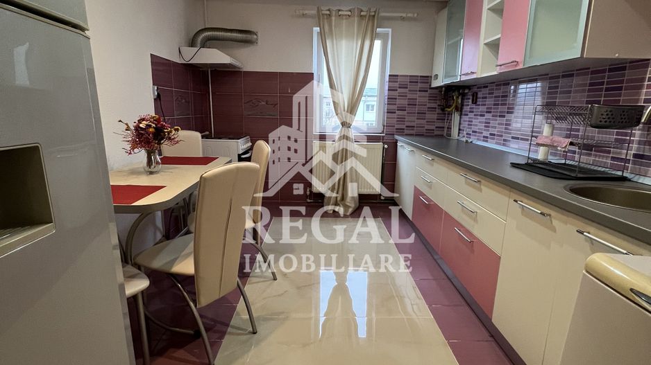 Apartament 3 camere de închiriat – Micro 5 (Școala 11) - Poză 3