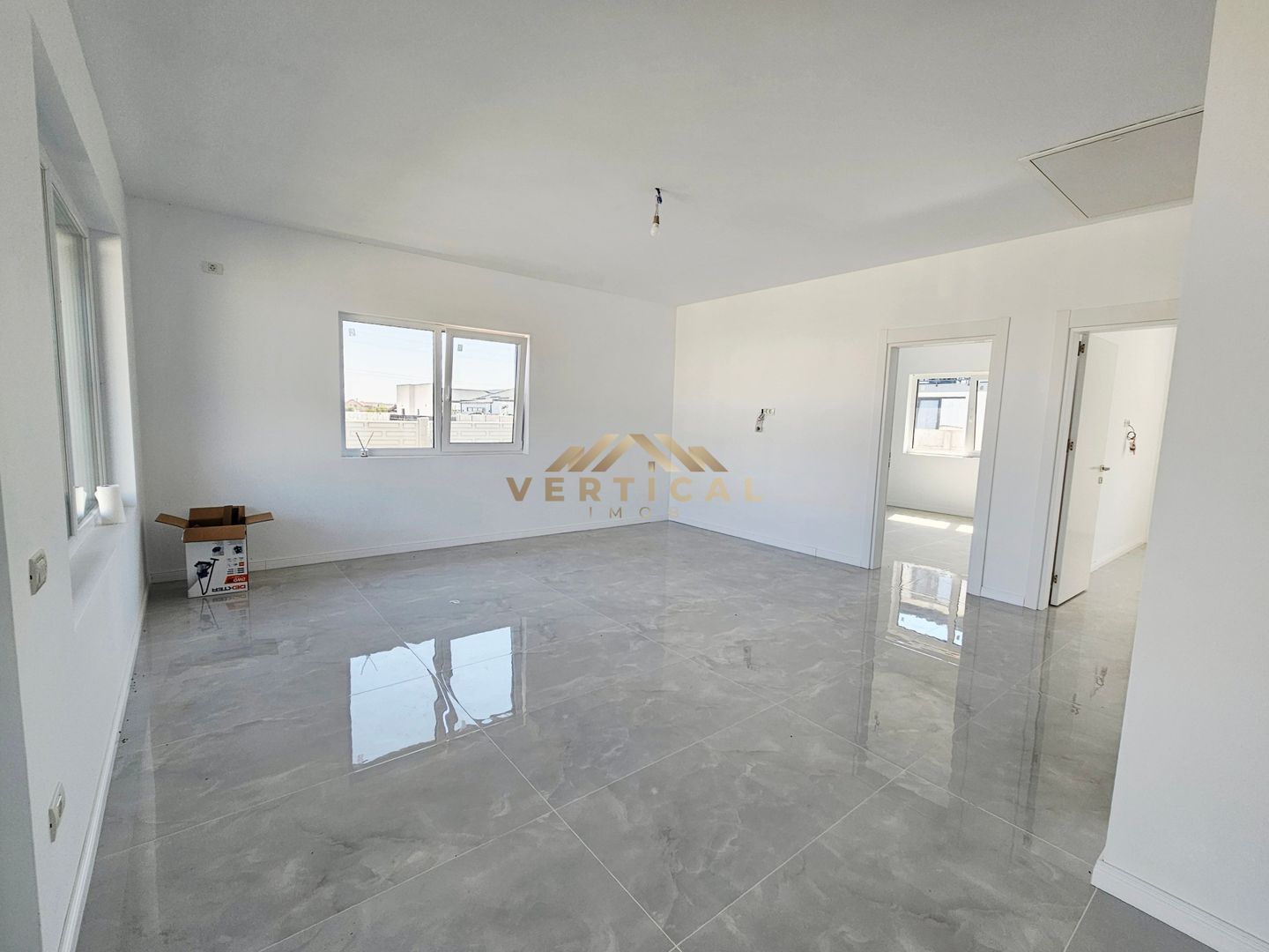 Casă Individuală parter – 3 camere - comuna Berceni - Poză 7