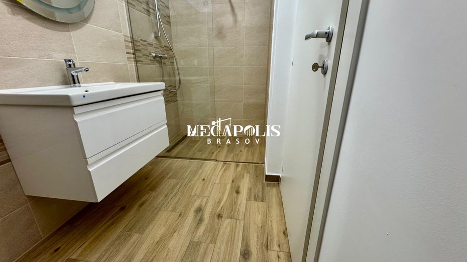 Garsonieră de Vânzare | Parcare | 42 mp | Tractorul - Poză 3