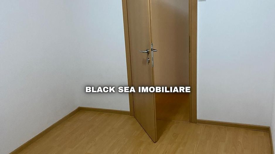 Apartament 3 camere de vânzare – Tomis Nord / Cireșica - Ocazie - Poză 6