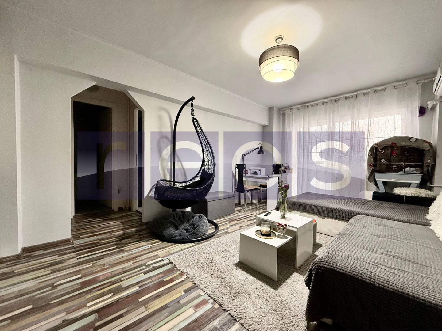 VÂNZARE 3 CAMERE | ZONA TITAN | LOC DE PARCARE - Poză 3